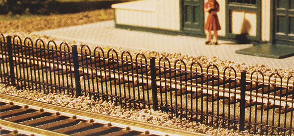 Atlas Model Railroad Co. Hairpin Style Fence