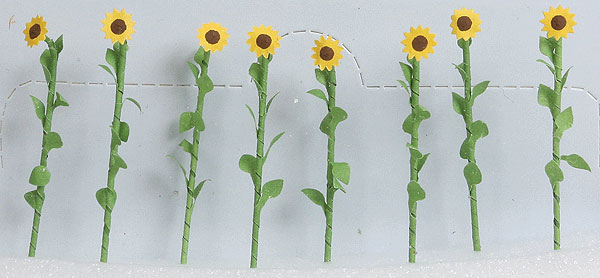 JTT Scenery Products Sunflowers (Pack of 16) (O Scale)